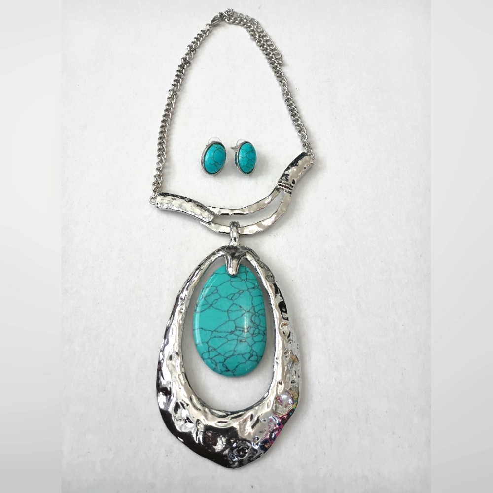 Turquoise & Silver Necklace & Earrings